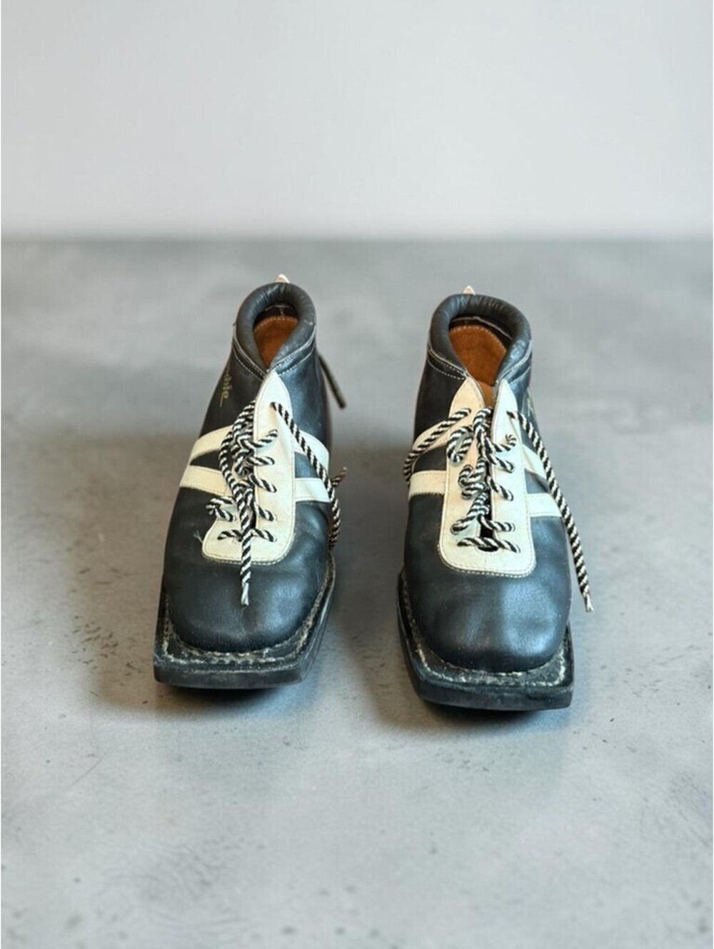 Vintage Raichle Leather Cross‎ Country Ski Boots Black White Square Toe Nordic